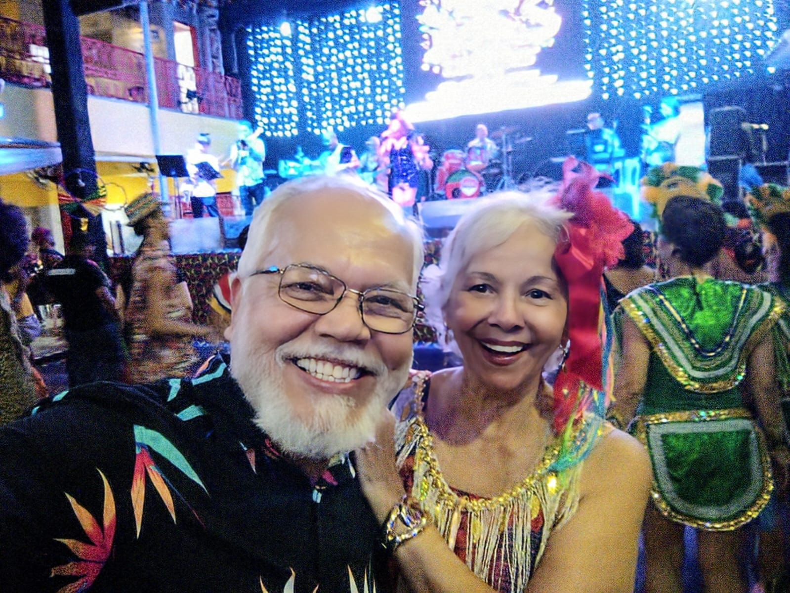 Com meu irmão, ator Jomeri Pontes, no Baile das Artes